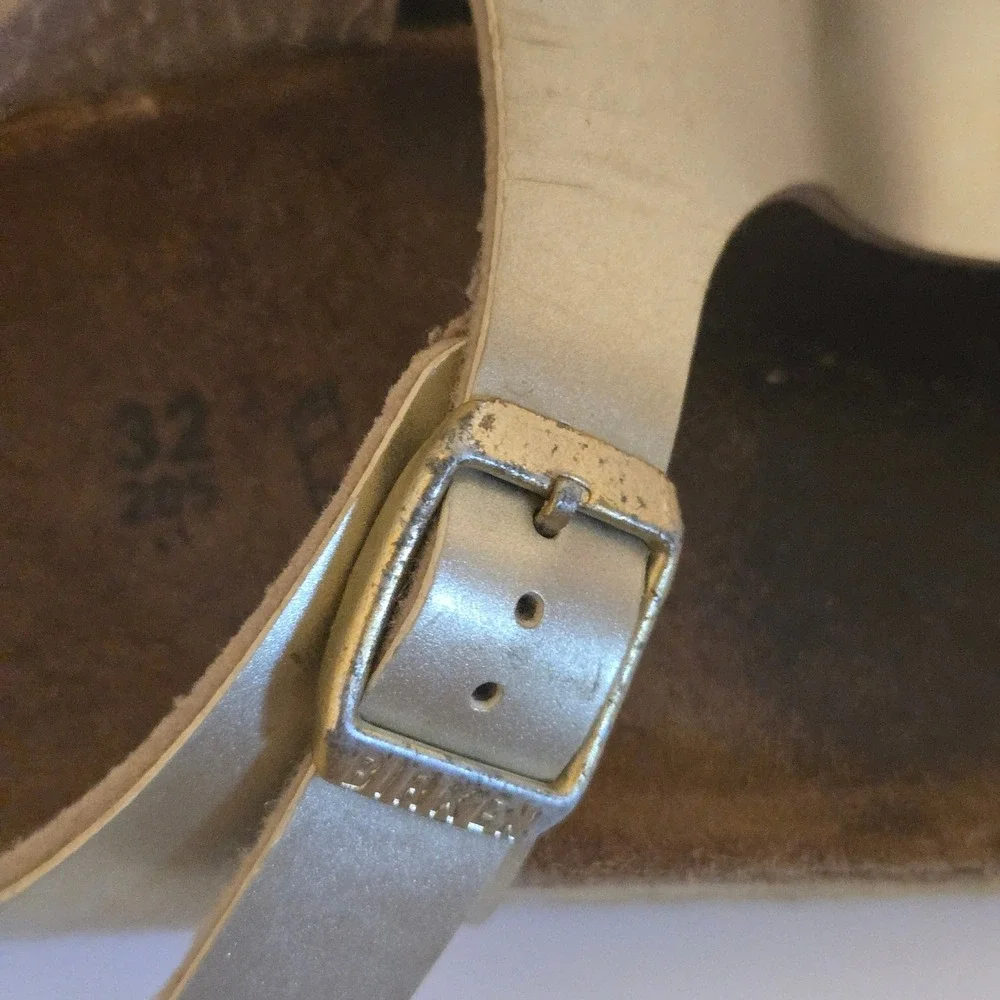 Birkenstock Gizeh Kids Metallic Gold Thong Sandals Cork Footbed EU 32 US 1-1.5